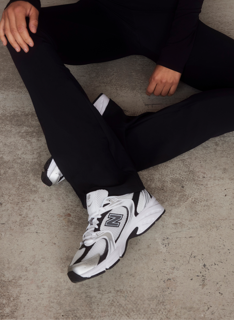 Fashion with Flare: What to Wear with Flare Leggings?