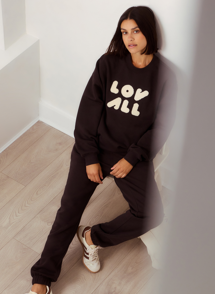 ALL SZN: Style that Adapts, Quality that Lasts