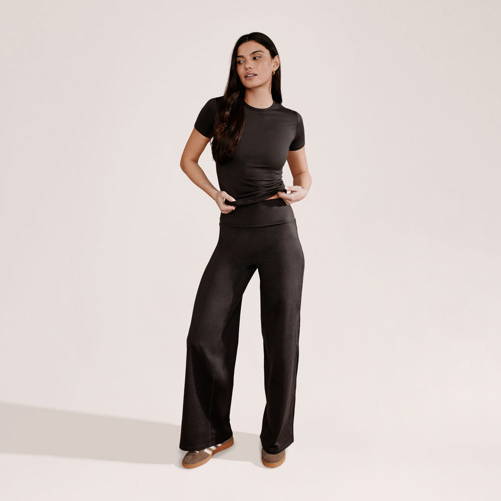 Ultimate Everyday Wide leg Trouser- Black Coffee