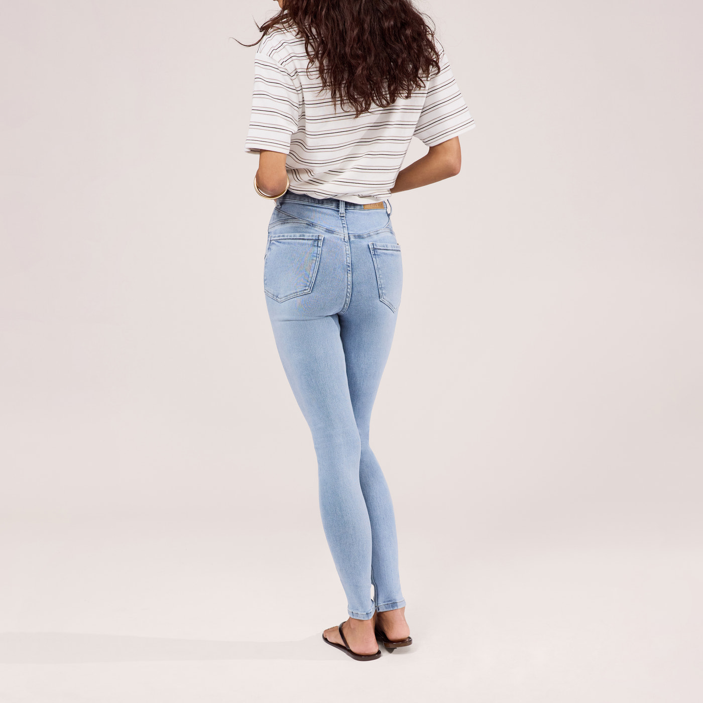Lift & Shape Jeans - Light Bleach