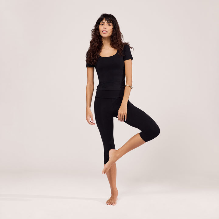 Capri Lightweight Leggings - Black