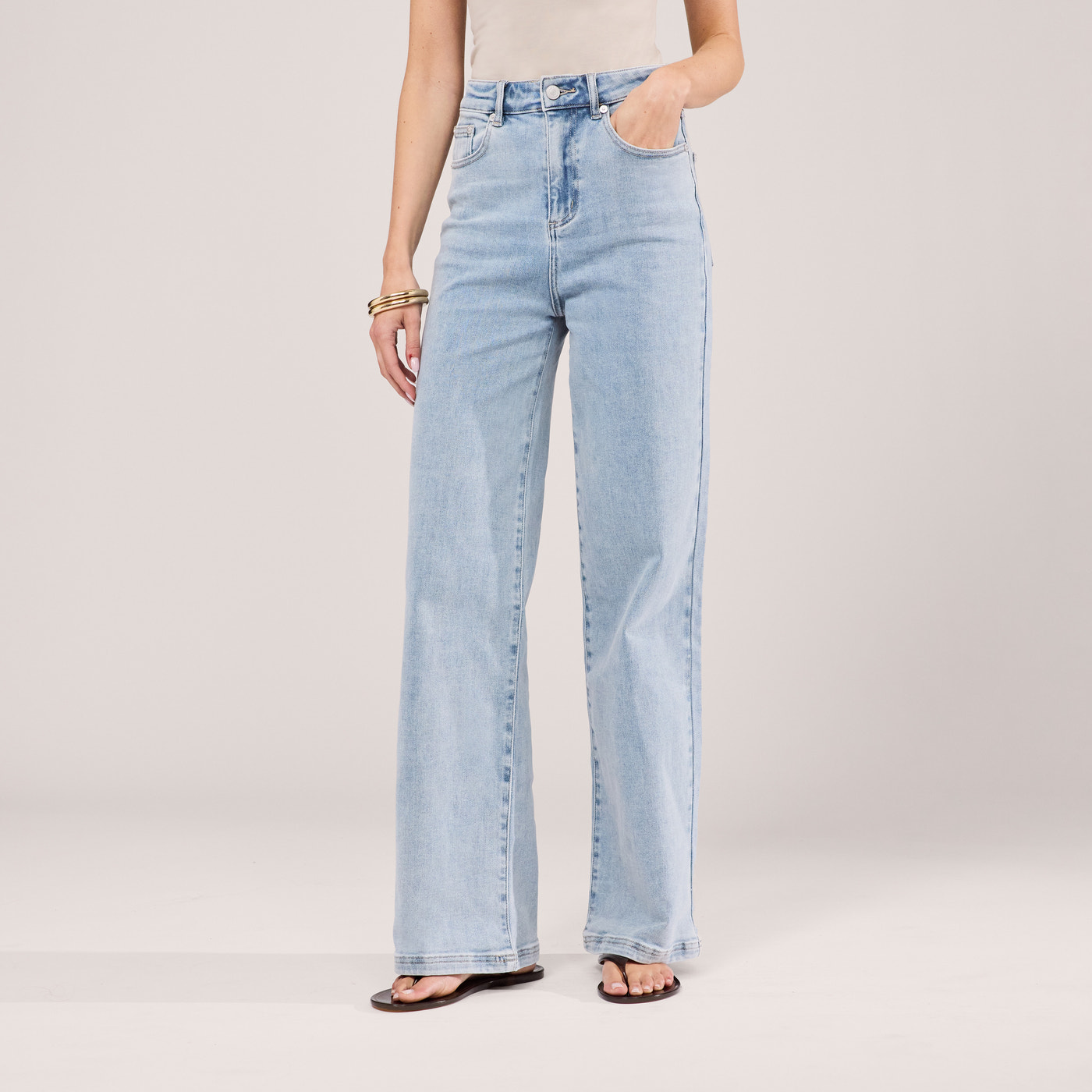 Stretch Wide Leg Jeans - Light Bleach