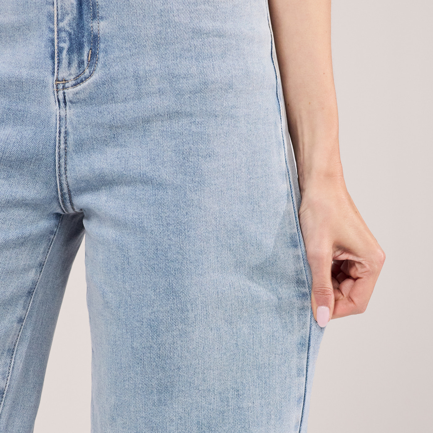 Stretch Wide Leg Jeans - Light Bleach