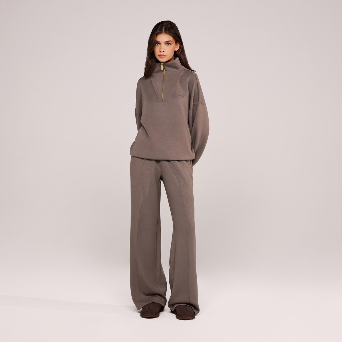 Ultimate Soft 1/4 Zip Sweatshirt - Mocha