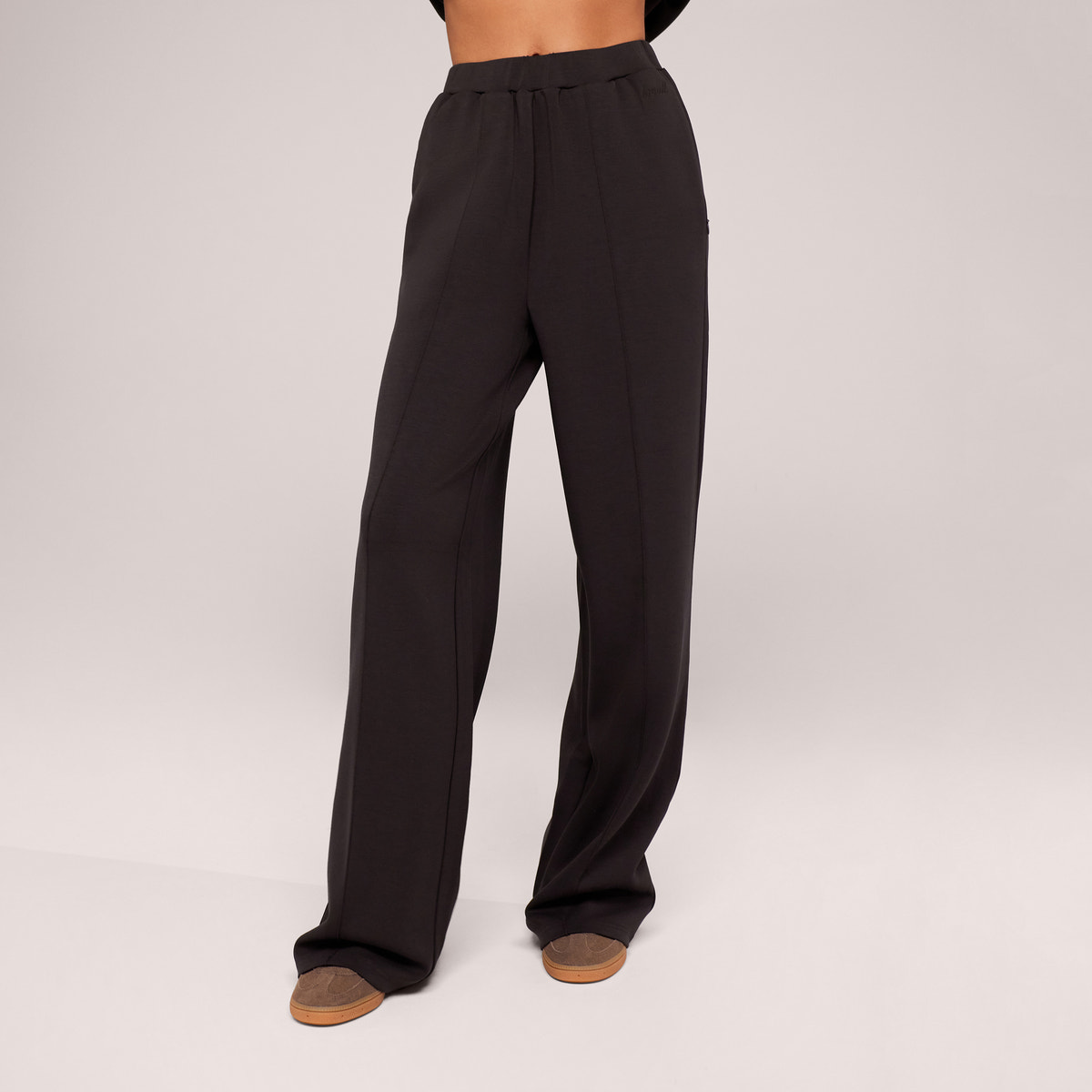 Ultimate Soft Wide Leg Jogger - Black Coffee