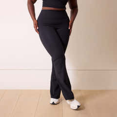 24/7 Revitalise Flare Leggings - Midnight Black